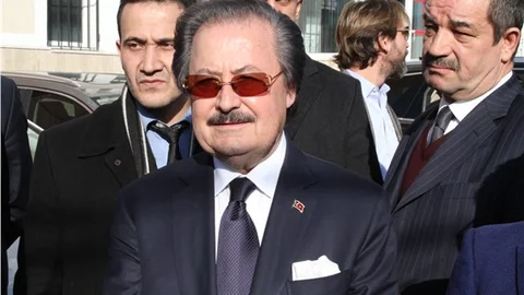 Oflu İsmail'i ünlü isimler uğurladı