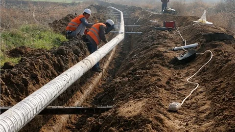 Altınözü’nün Ziyaret Mahallesi’nde içme suyu hattı yenilendi