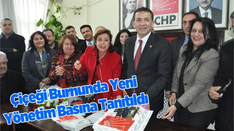 CHP Mersin İl Teşkilatı Yeni Yönetimi Basın Karşısına Çıktı