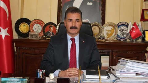 Başkan Tuna’ya Altın Kalem Ödülü 