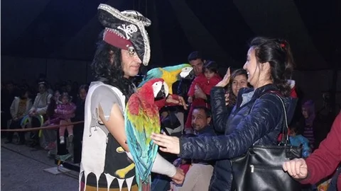 Yıldızlar Sirki büyüledi