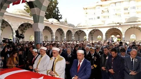 Şehit Astsubay Ömer Koca Mersin de Toprağa Verildi