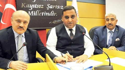 Tarsus Belediyesi personeline  zam