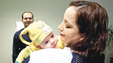 Siroz Hastası Genç Bayan Hem Anne Oldu Hem Yeni Karaciğer Buldu! Siroz Nedir Belirtileri Nelerdir