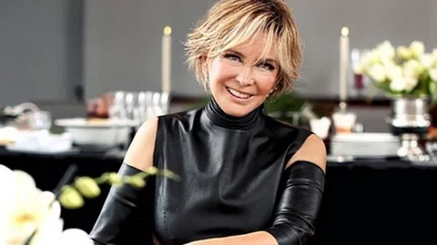 Filiz Akın İnternet Hesabı Açmayı Başarınca Sevinçten Ne Yapacağını Şaşırdı