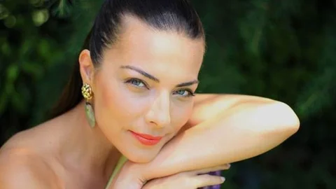 Burcu Kara Eleştiriye Sert Cevap Verdi! Burcu Kara Kimdir