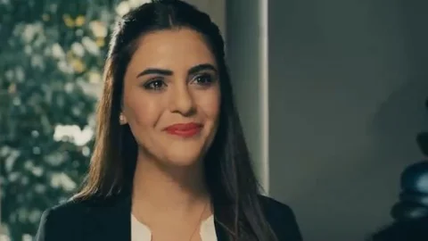 Ünlü Güzel Ölümden Döndü! Semra Güzel Kimdir