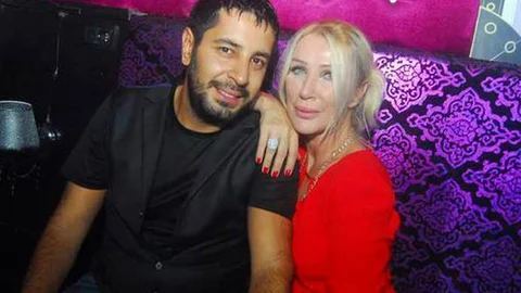 Hamile Karısını Terk Ederek Seda Sayan'la Sevgili Olmuş