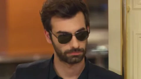 Poyraz Karayel Sefer'den Kötü Haber!