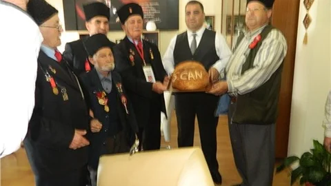 Başkan Can'a Trabzondan ilginç hediye