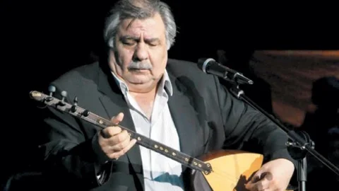 Arif Sağ'dan Megastar Tarkan'a Sitemli Sert Sözler! Arif Sağ Kimdir Tarkan Kimdir?