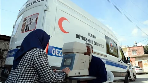Gezici Sağlık Tarama Araçları Vatandaşlara Hizmet Veriyor