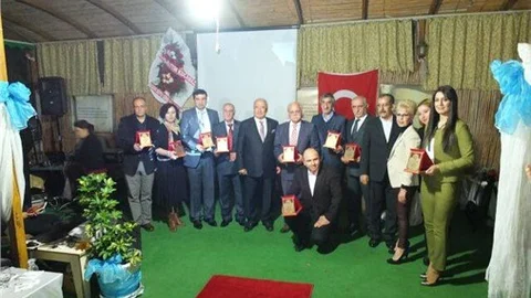 ŞİİR CAFEDE KOCAMAZ GECESİ