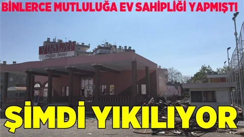 Vuslat Düğün Salonu yıkılıyor