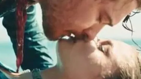 Çağatay Ulusoy'un Hayat Öpücüğü Reklamı Ücret Rekor Kırdı!