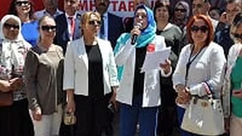 ÇOCUK İSTİSMARCILARINA KINAMA