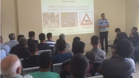 Tarsus’ta "Trafik Kurallarına Uymanın Önemi"