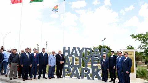 Tarsus'ta Haydar Aliyev törenle anıldı.