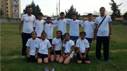 Tarsuslu atletler Adana’dan madalya ile döndü