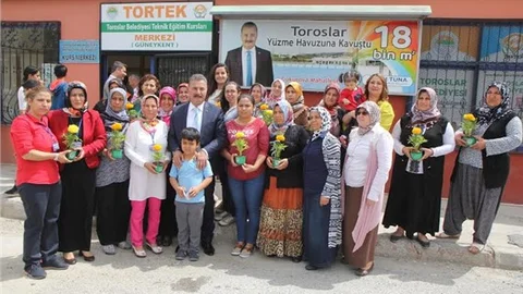 Tuna'dan annelere çiçek