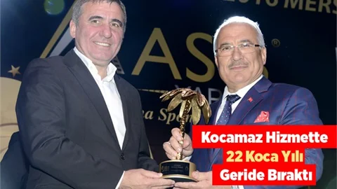 Burahnettin Kocamaz'a Hizmette 22. Yıl Özel Ödülü