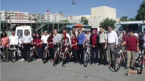 Öğrenciye en güzel hediye 'Bisiklet'