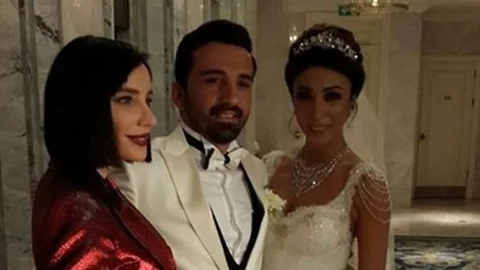 Şarkıcı Gülşen Eylül Ateşler'in Nikah Şahidi Oldu!! Eylül Ateşler Kimdir?