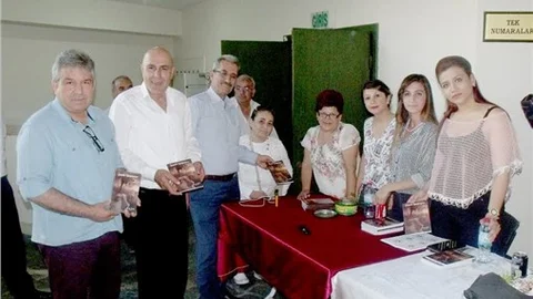 KADER KUTLU’NUN ŞİİR DİNLETİSİ VE İMZA GÜNÜ YAPILDI