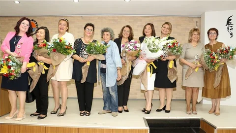 60 yaşını aşmış başarılı iş kadınlarına plaket verildi