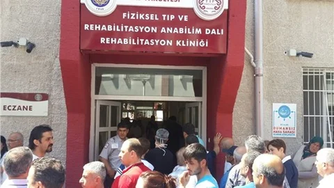 Ankara Tıp Fakültesi Üniversite Hastanesinde Dehşet; 2 si Kadın, 4 Ölü