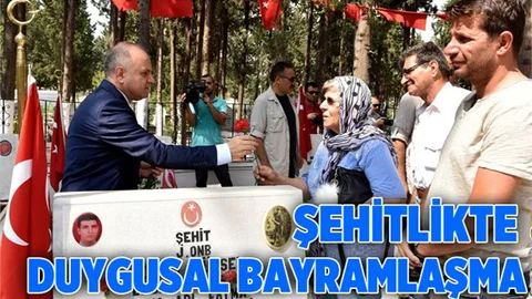 Mersin Şehitliği'nde Anaların Gözyaşı Dinmedi