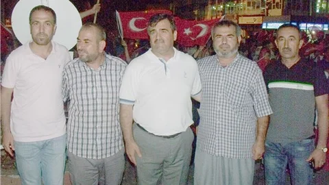 Ak Partiyi sandıkta deviremeyenlerin işi!