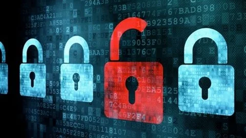 Hackerlar iki farklı havalimanını hacklediler!