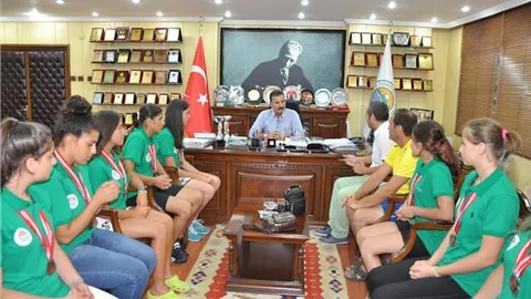 TOROSLAR; BASKETBOLDA BAŞARILI