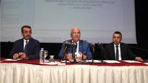 MERSİN'E ‘DEMOKRASİ KAVŞAĞI’