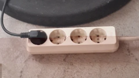 Vatandaş Elektrik Kesintisinden Şikayetçi, Yetkililerden Çözüm Bekliyor