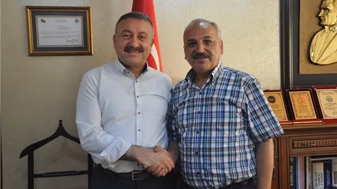 Dinçer’e Demokrasi Nöbeti teşekkürü