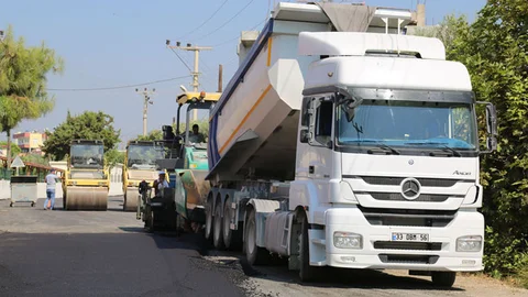 Mersin Erdemli’de Sıcak Asfalt Çalışmalarında Sıra Tabiye ve Kargıcak’da