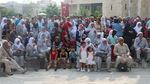 Tarsus'tan Kutsal Topraklara Uğurlandılar, Hacı Adayları Dualar İle Yolcu Edildi