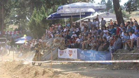 MOTO FESTİVAL ÇAMLIYAYLA'YA RENK KATTI