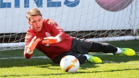 Başarılı Performansını Yükselten Muslera