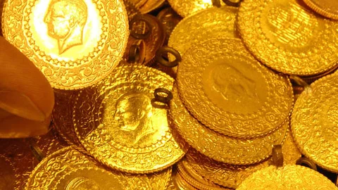 Gram altın çeyreği tahtından etti