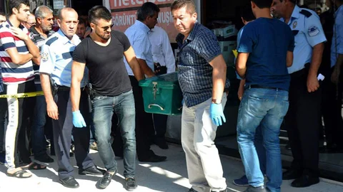 Emekli Polis Önce Gaziantep'te Eski Eşini, Sonra Mersin'de Bir Elektrikçiyi Öldürdü
