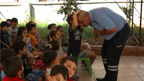 Minik Çocukların; Büyük İtfaiye Sevgisi