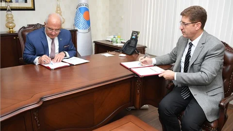 Mersin'de “Aradığın İş Bu Fuarda”