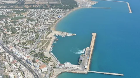 Büyükşehir Taşucu Limanı’na Değer Kattı