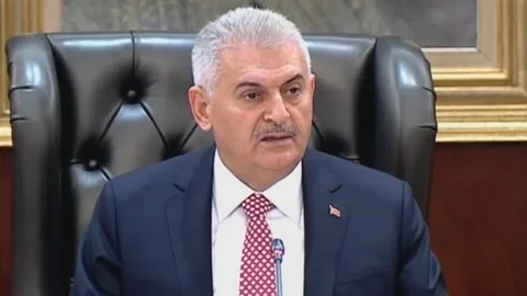 Başbakan Binali Yıldırım'dan Çağrı: Gelin Bu Şerefe Siz de Katılın