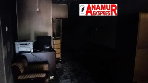 Anamur Ekspres Gazetesi Bürosunda Yangın Çıktı!