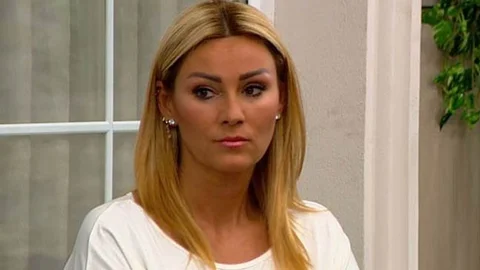 Pınar Altuğ Bu Yorumdan Dolayı Deliye Döndü