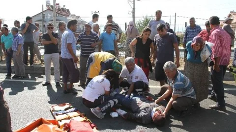 Vatandaşlar Sürekli Kaza Yapılan Karayolunu Ulaşıma Kapattı